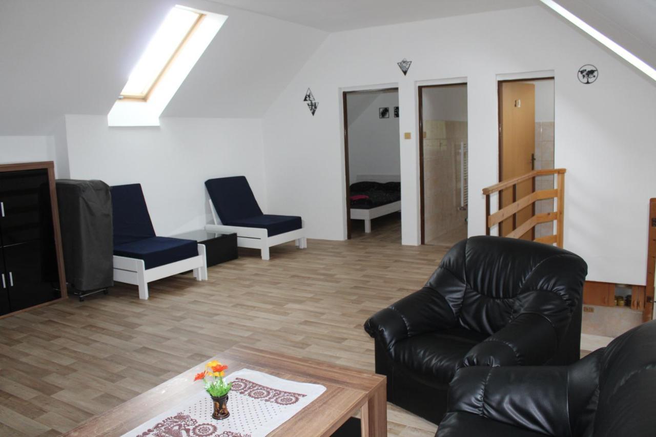 Apartman Rapotin, Jesenicka 296, 3Km Od Termalniho Parku Velke Losiny Extérieur photo