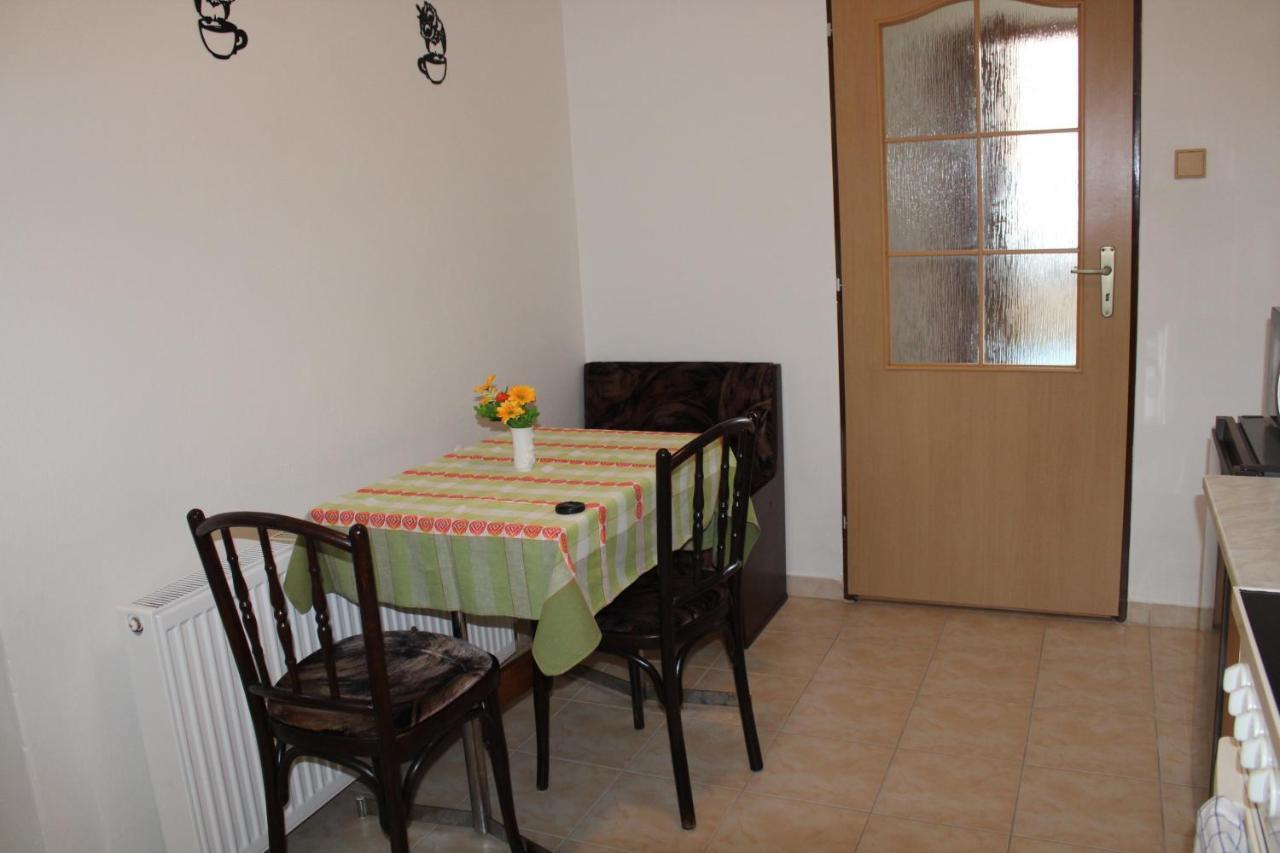 Apartman Rapotin, Jesenicka 296, 3Km Od Termalniho Parku Velke Losiny Extérieur photo